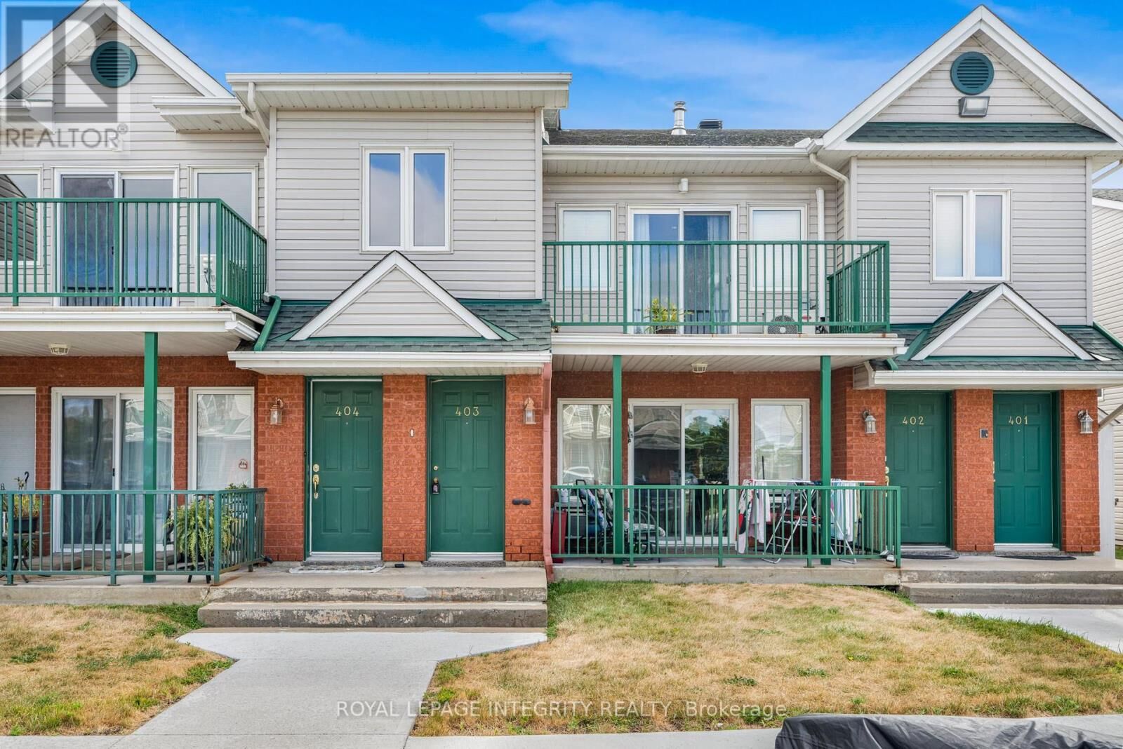 Property Photo: 2923 Laurier Street 403 ON K4K 1T8