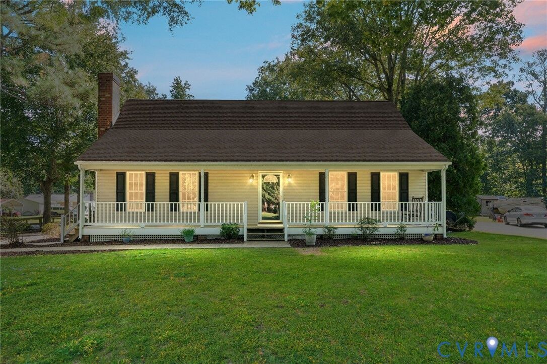 Property Photo: 7847 Timber Drive VA 23141