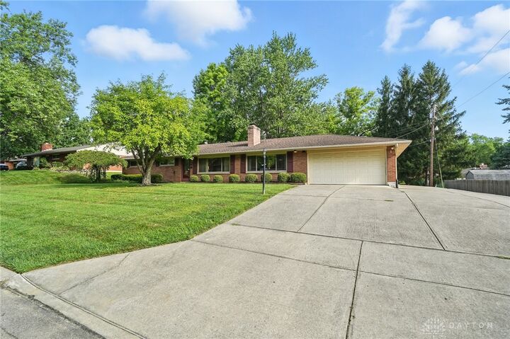 Property Photo: 941 Donson Drive OH 45429