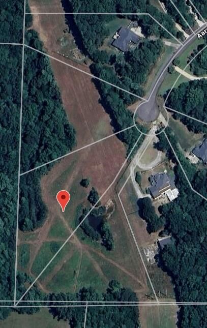 Property Photo: 126 Aaronwood Court GA 30004