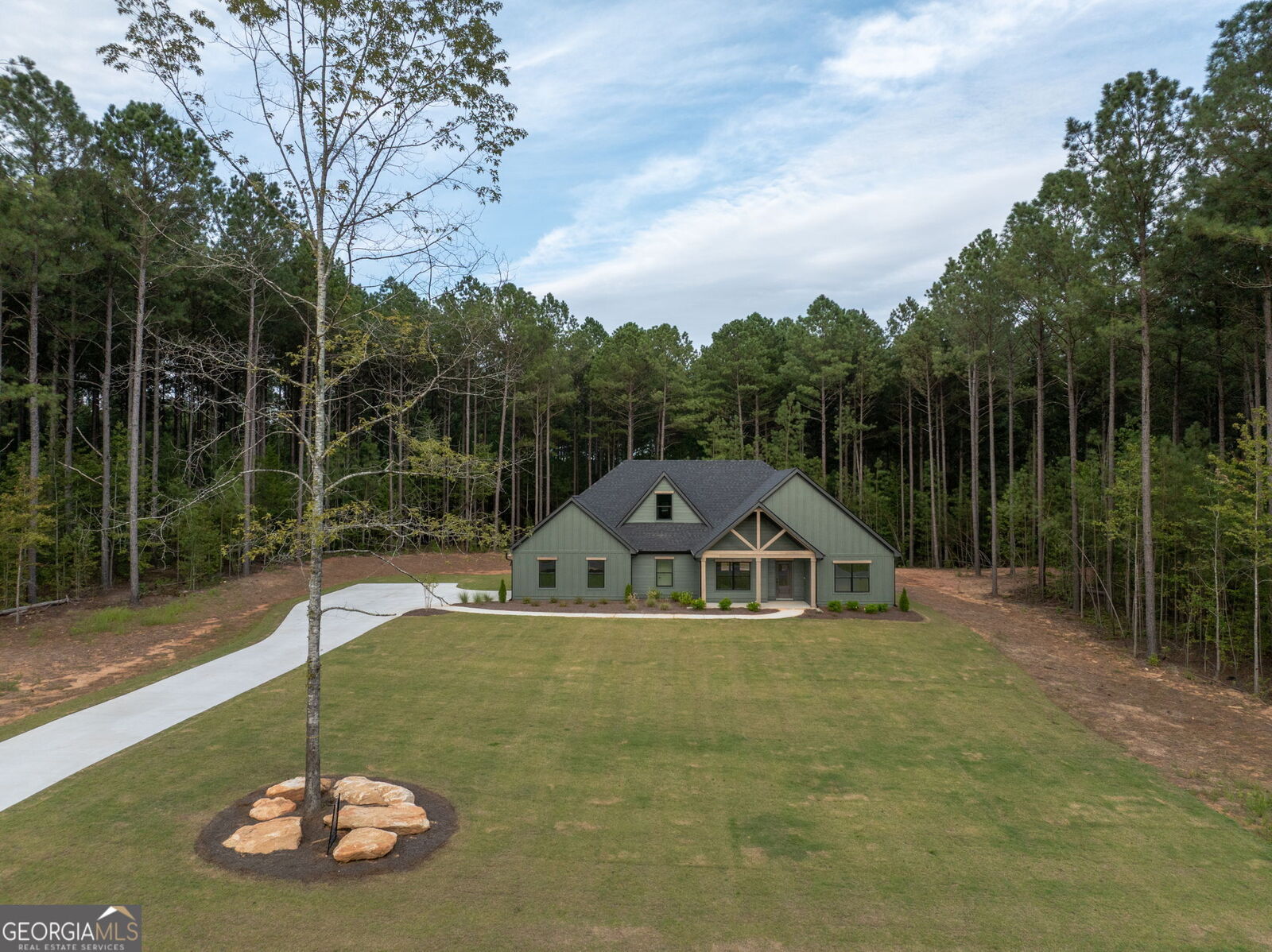 Property Photo: 409 Flint Farms Drive GA 30206