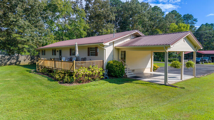 Property Photo: 309 Green Shadow Road SE TN 37323