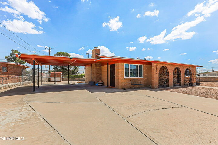 Property Photo: 10362 Kellogg Street TX 79924