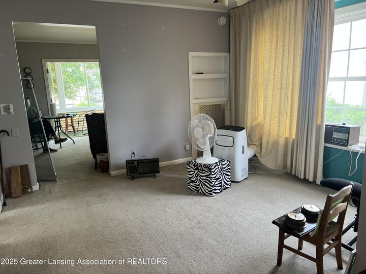 Property Photo: 233 Regent Street MI 48912