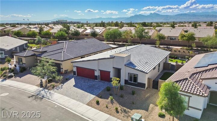 Property Photo:  7737 Nestor Creek Lane  NV 89084