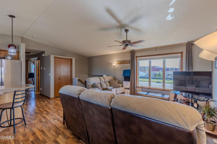Property Photo: 3906 Roosevelt Drive ND 58503
