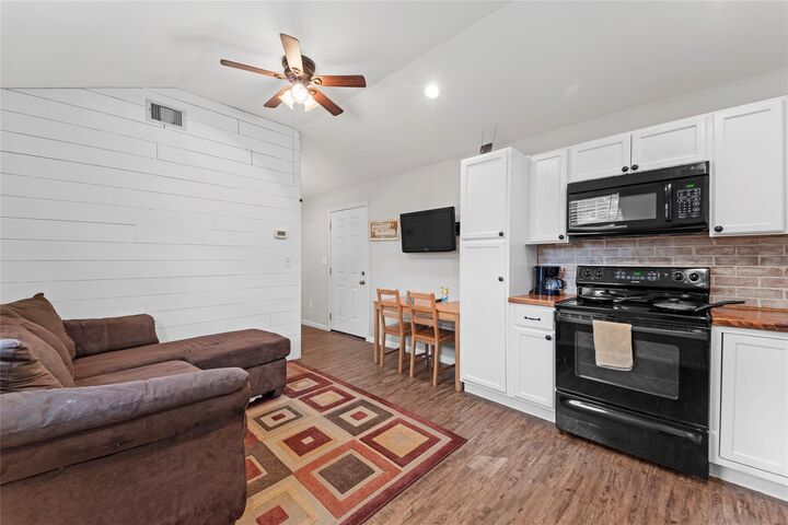 Property Photo:  6951 Leandra Drive  TX 77083 