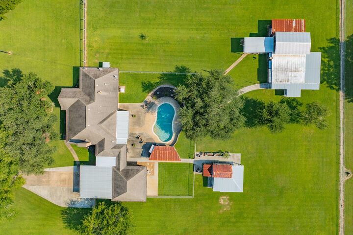 Property Photo:  7025 Avenue O  TX 77510 