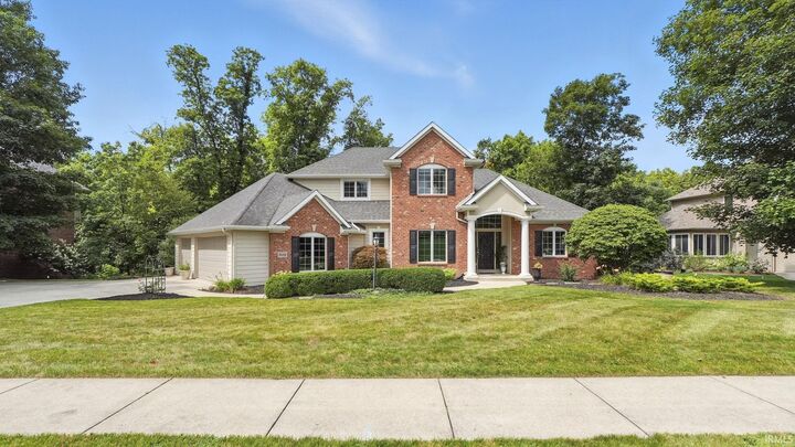 202 Royal Crest Drive  Fort Wayne IN 46814 photo