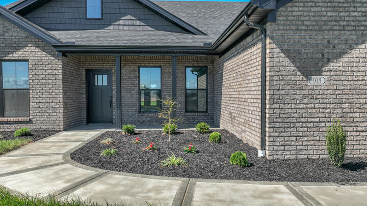 Property Photo: 913 Seminole Trail KY 40475