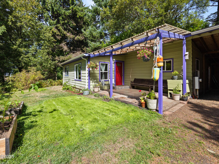 Property Photo:  199 SE 130th Drive  OR 97366 