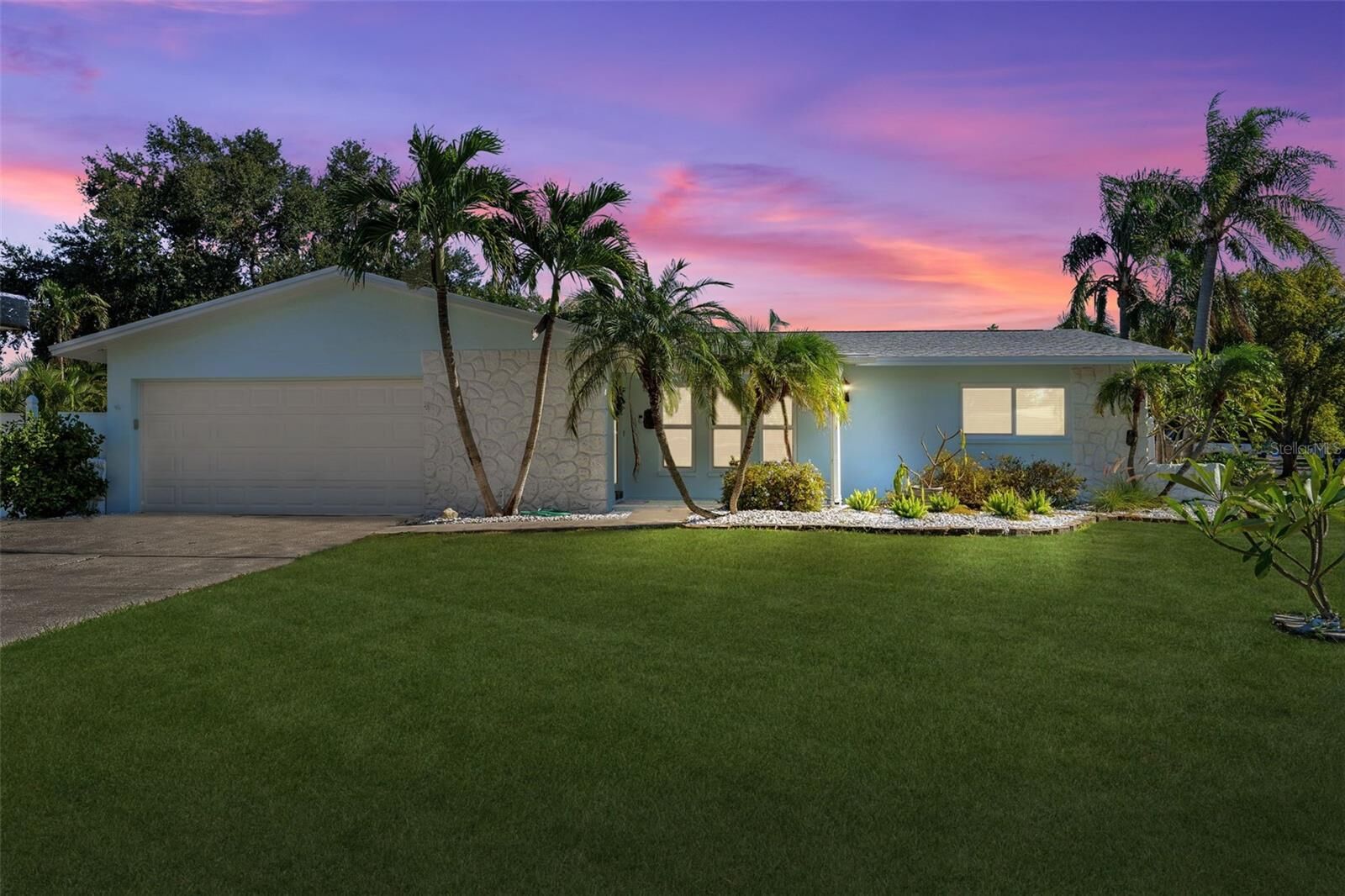 Property Photo:  13951 87th Avenue  FL 33776 