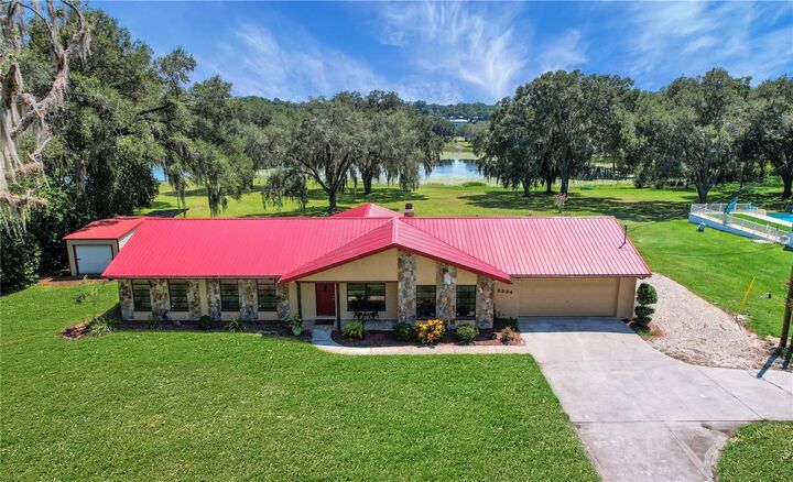 Property Photo: 2334 Lake Griffin Road FL 32159