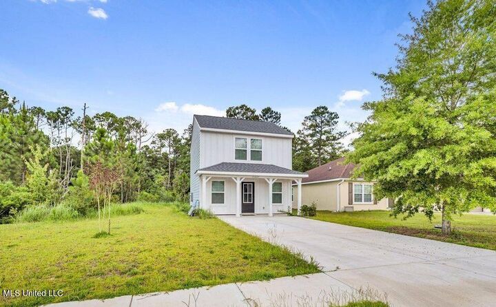 Property Photo: 13227 Willow Oak Circle MS 39503