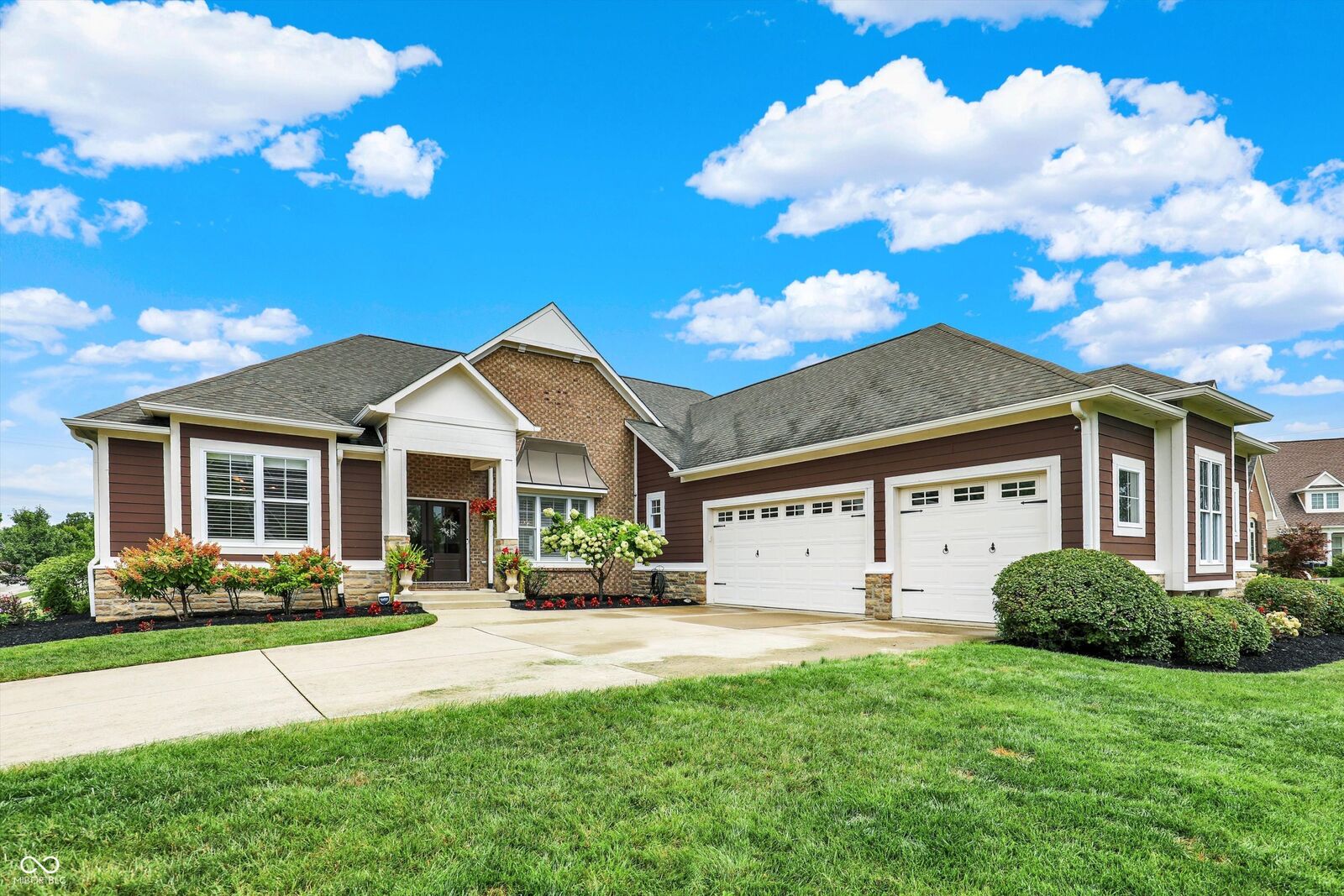Property Photo: 16801 Durmast Oak Drive IN 46074