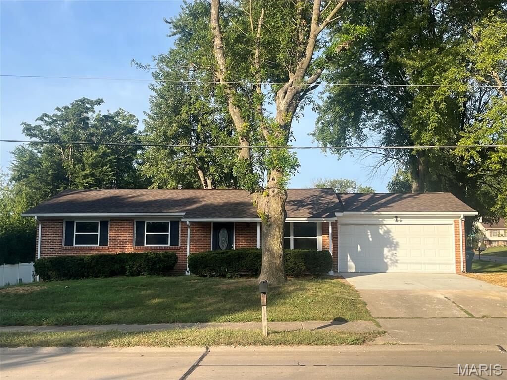 Property Photo:  2647 Country Club Road  MO 63303 