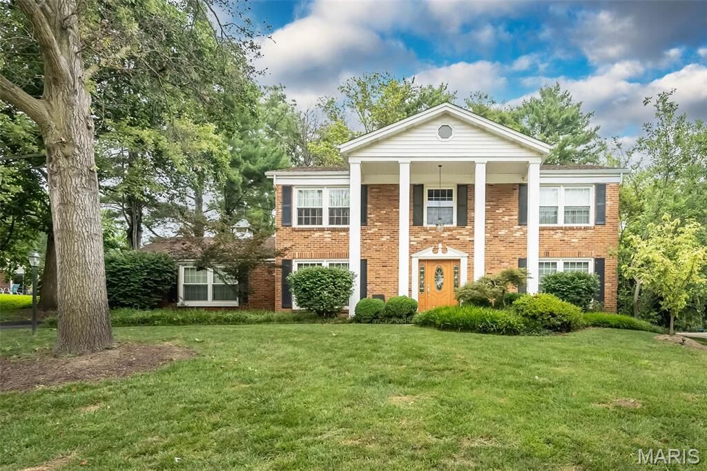 Property Photo: 76 Glen Cove Drive MO 63017