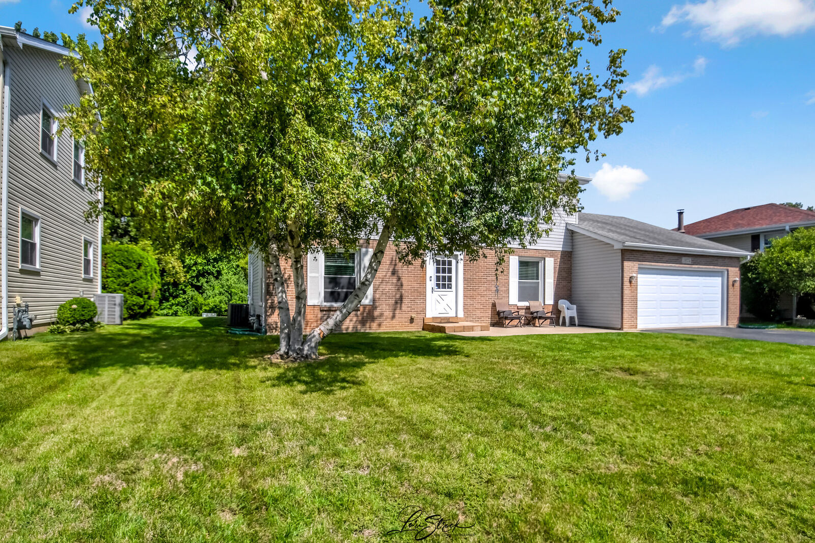 Property Photo: 1874 Corregidor Street IL 60435