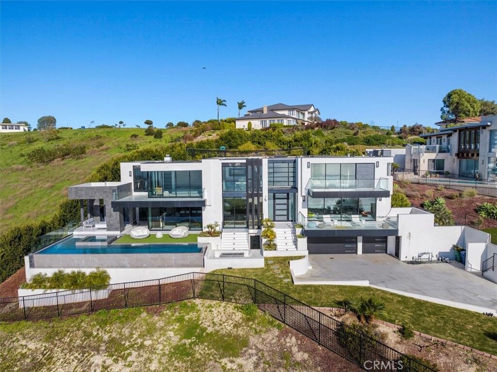 Property Photo:  2935 Vista Del Mar  CA 90275 