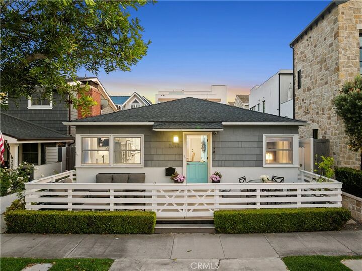 2049 E Ocean Boulevard  Newport Beach CA 92661 photo