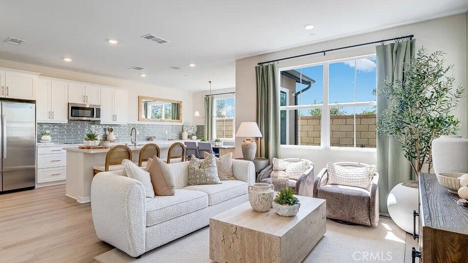 Property Photo:  2563 E Hyde Paseo  CA 91762 