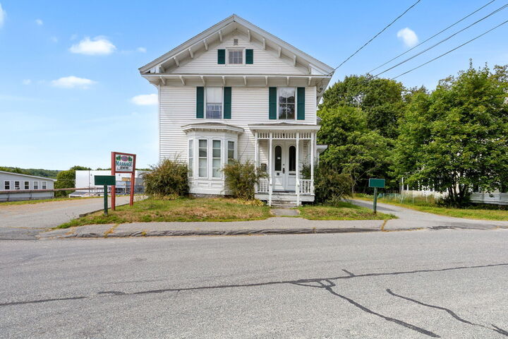 Property Photo:  4 Union Street  ME 04605 