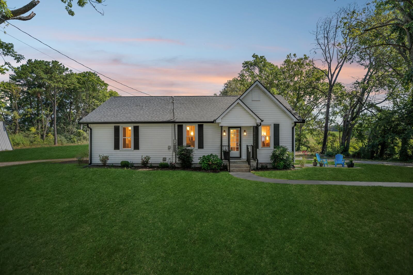 Property Photo:  3826 Old Coopertown Rd  TN 37172 