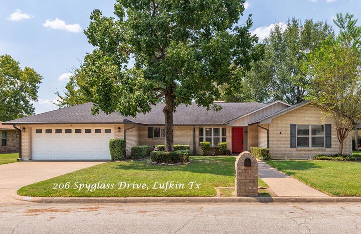 206 Spyglass Dr  Lufkin TX 75901 photo