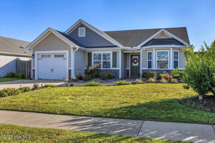 Property Photo:  1128 Crestfield Way  NC 28451 