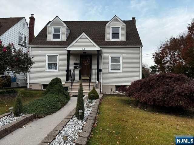 Property Photo:  37 Garden Court  NJ 07026 