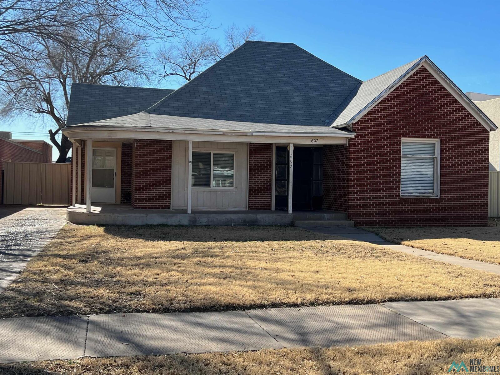 Property Photo:  607 W Grand Ave Avenue  NM 88210 
