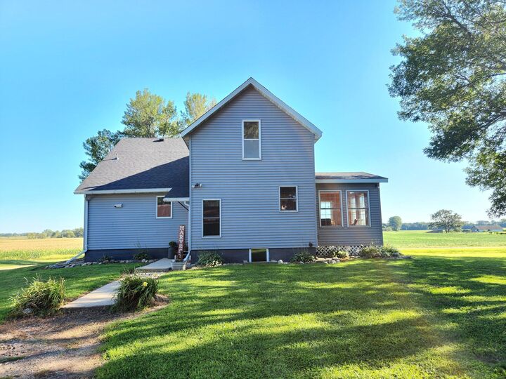 Property Photo: 10618 760th Avenue MN 56036