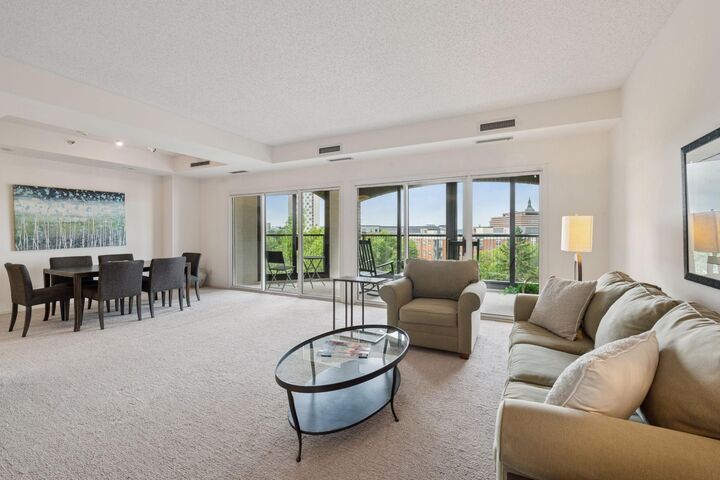Property Photo: 1201 Yale Place 403 MN 55403
