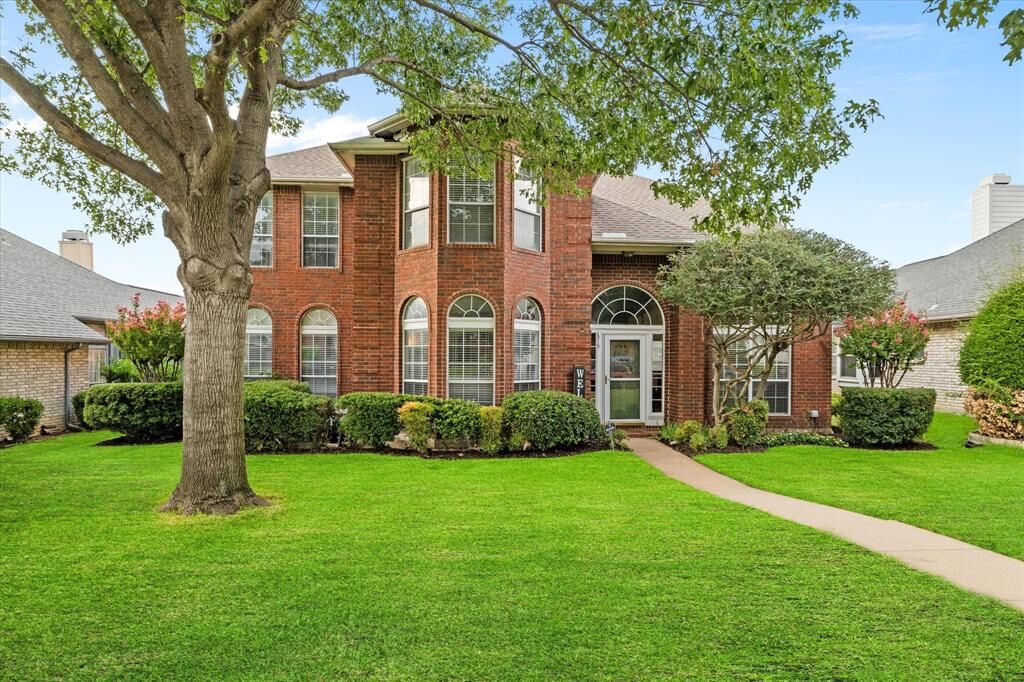 Property Photo:  1515 Palisades Drive  TX 75007
