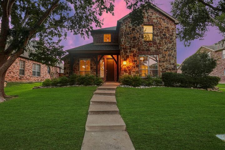 Property Photo: 5607 Brookhill Lane TX 75034