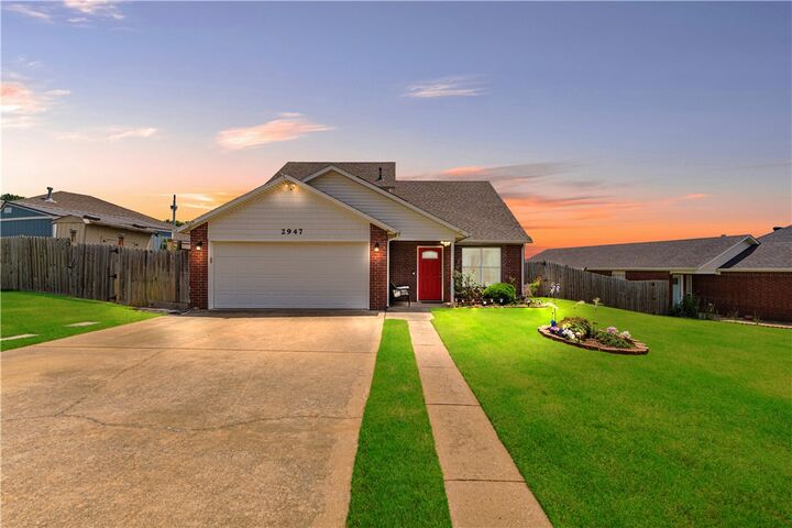 Property Photo:  2947 Beaver Creek Street  AR 72764 