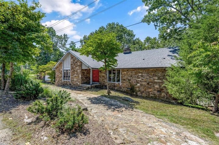Property Photo: 15445 NE Putman Road AR 72756