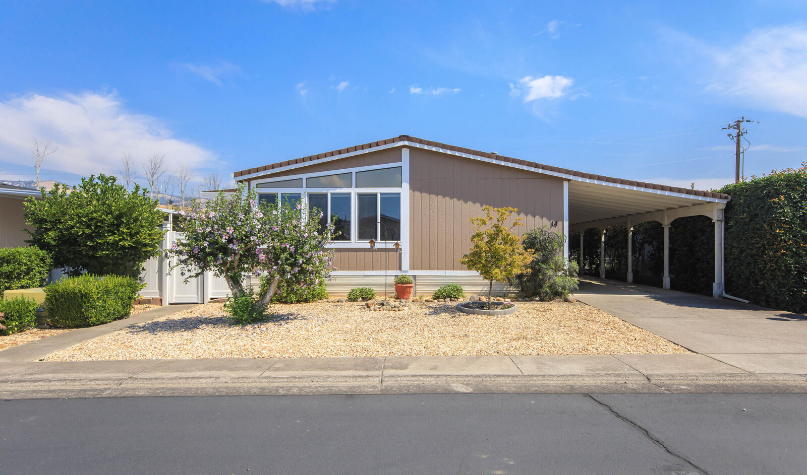 Property Photo: 4729 S Pacific Highway 14 OR 97535