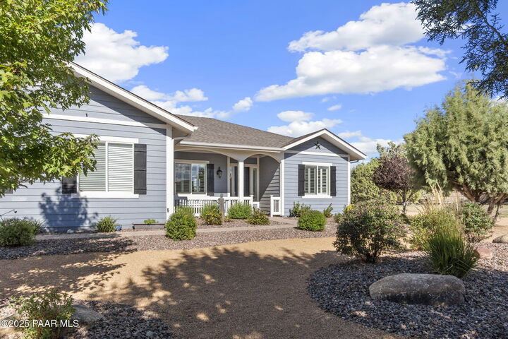 Property Photo:  13595 N Warpaint Place  AZ 86305 