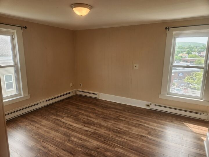 Property Photo: 30 Mount Pleasant Avenue 2R MA 01453