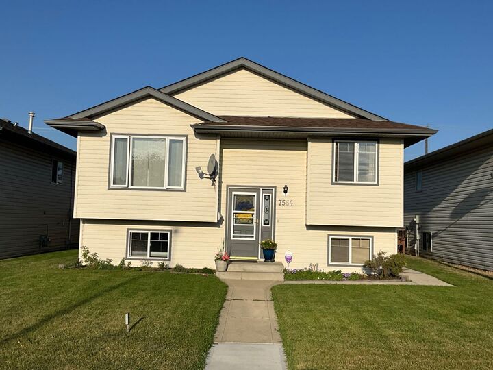 7564 59 Avenue  Red Deer AB T4P 3Y8 photo