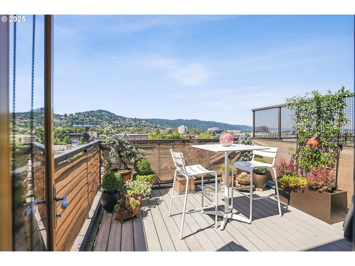 Property Photo: 1420 NW Lovejoy St 714 OR 97209