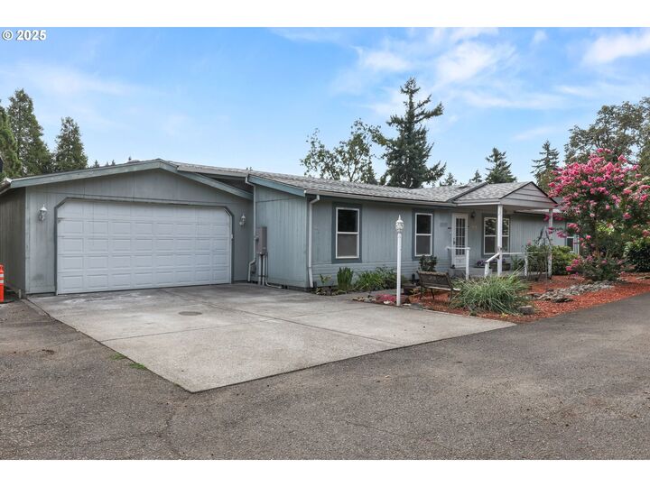 Property Photo:  14202 SE Raelyn Ter  OR 97267 