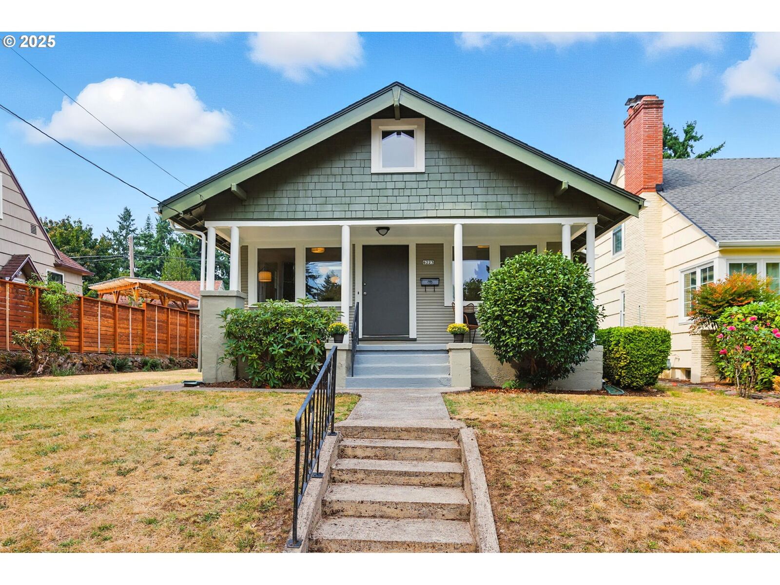 Property Photo: 6223 NE 24th Ave OR 97211