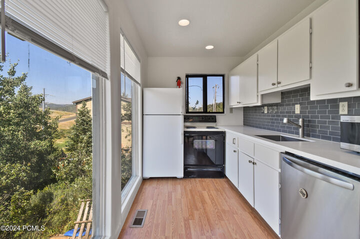 Property Photo: 4553 W Balsam UT 84098