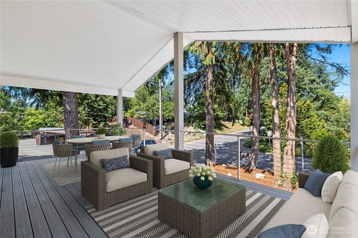 Property Photo:  8912  229th Place SW B  WA 98026 