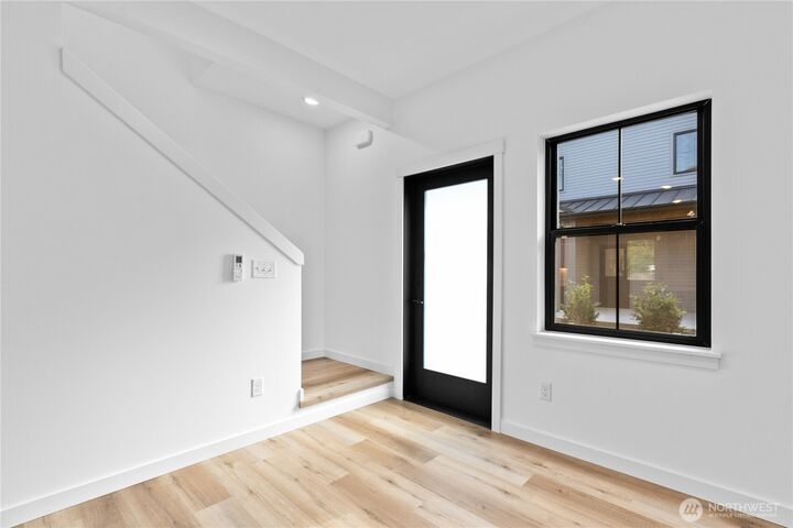 Property Photo:  2617  Woburn Street  WA 98226 