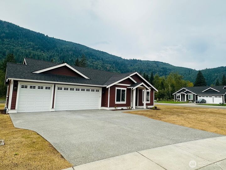 Property Photo: 8151 Peaceful Valley Court WA 98266