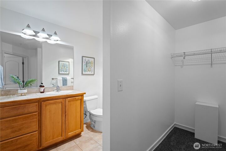Property Photo: 3121 W Government Way 302 WA 98199