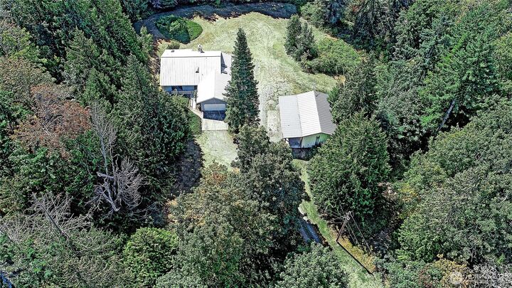 Property Photo:  1910  Porter Street  WA 98282 